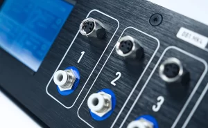 OB1-microfluidics-flow-controller-pressure-outlets-elveflow